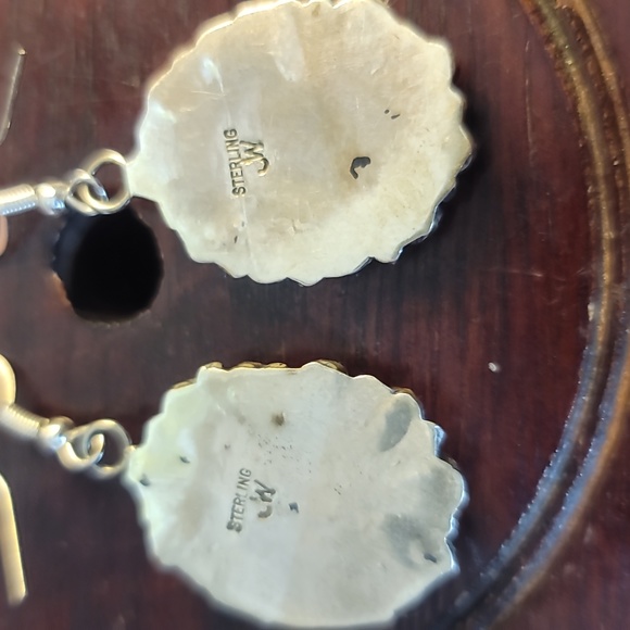 Sterling silver red coral earrings hand made native American southwestern style - Picture 3 of 3